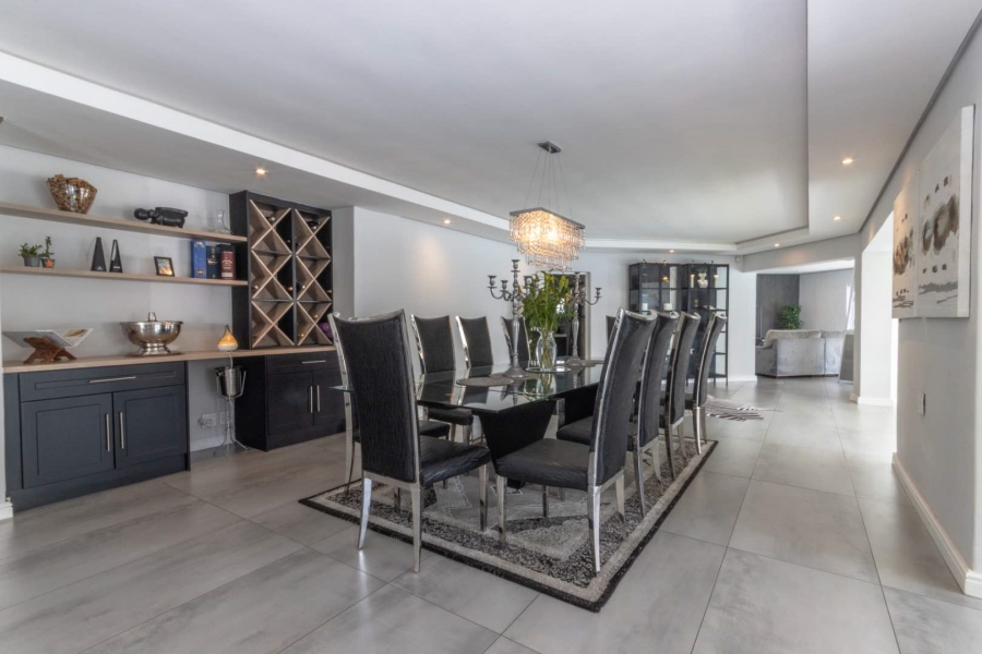 5 Bedroom Property for Sale in Sunset Beach Western Cape